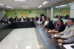 SEM-TITULO